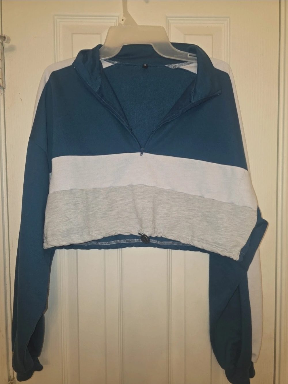NVGTN Teal and White Colorblock Cropped Half-Zip Sweater